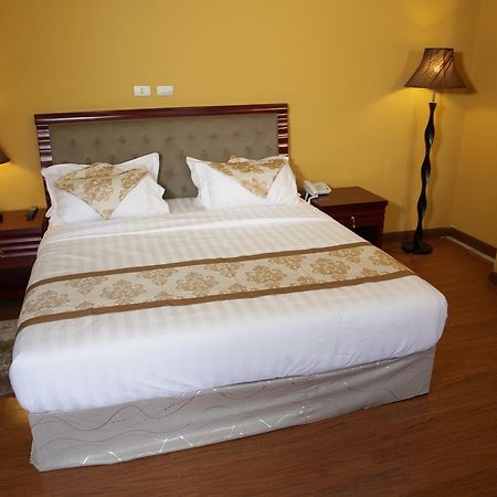 Blue Nest Hotel Addis Ababa Bagian luar foto